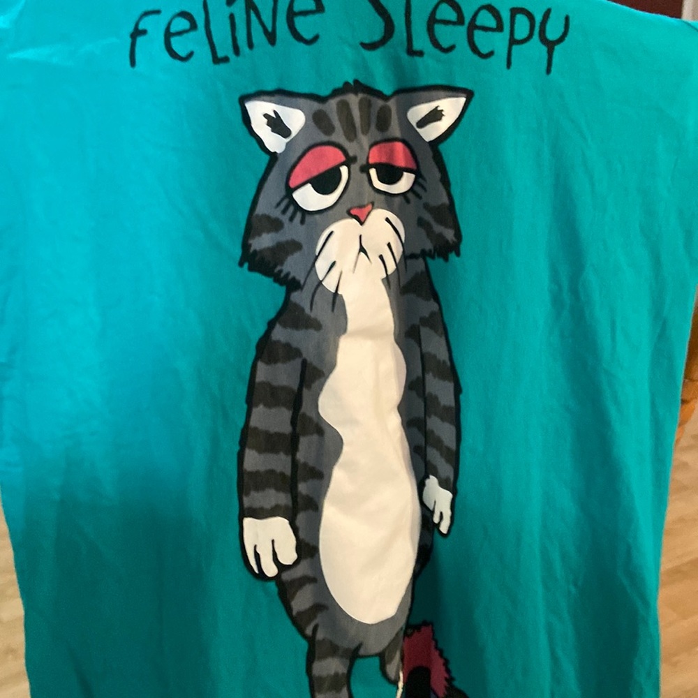 L/XL night gown. Never worn, only washed